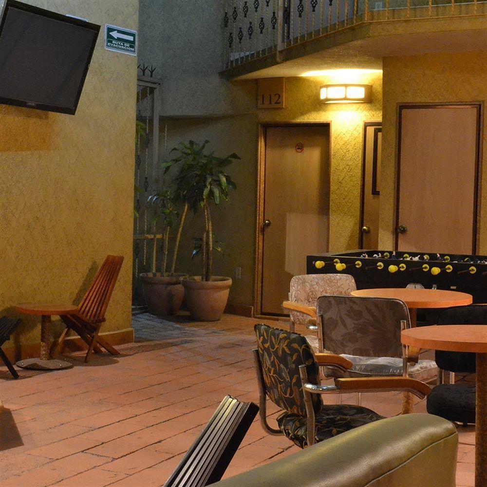 Capital O Hotel Valencia Puebla Exterior foto