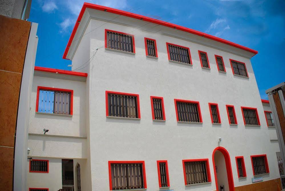 Capital O Hotel Valencia Puebla Exterior foto